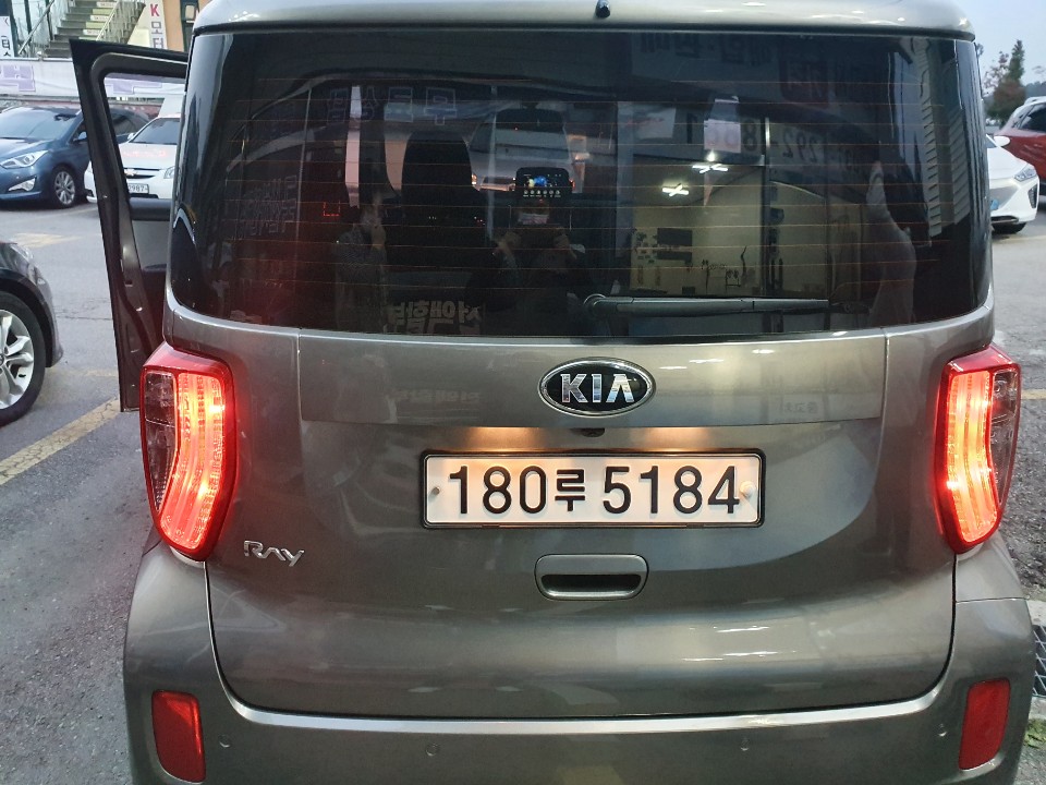 4g4p077yhjj8.jpg