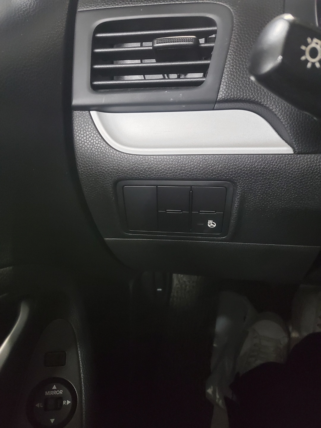 1j9s95kr7baq.jpg